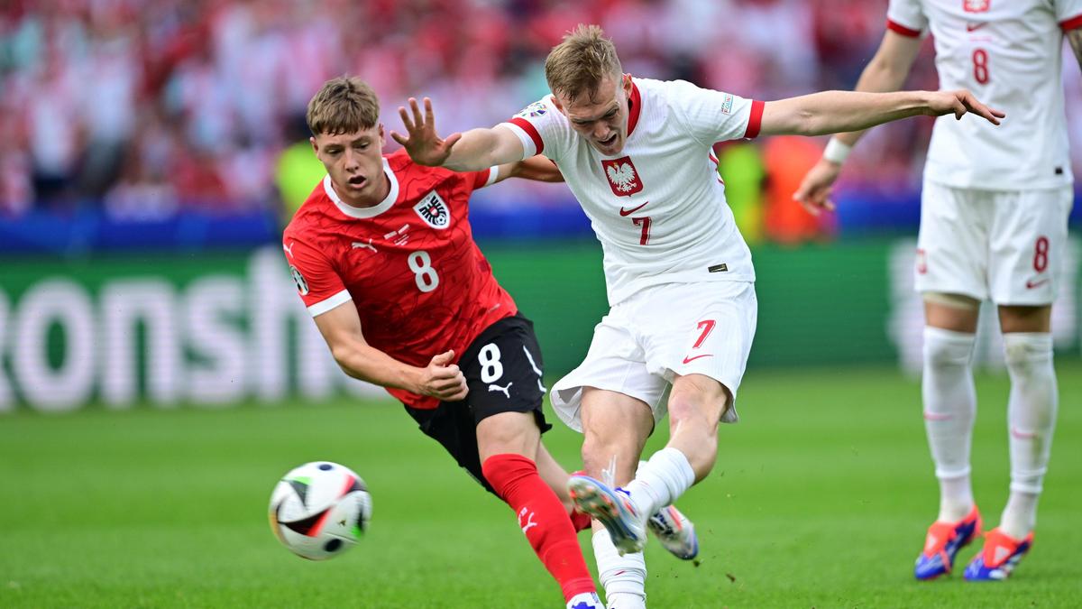 Alexander Prass SturmStar auf der „international gefragten Position“